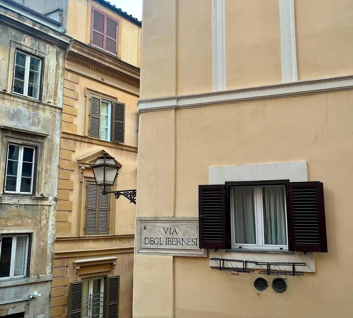 Suite Rome Ibernesi - Luxurystay 0*,  איטליה